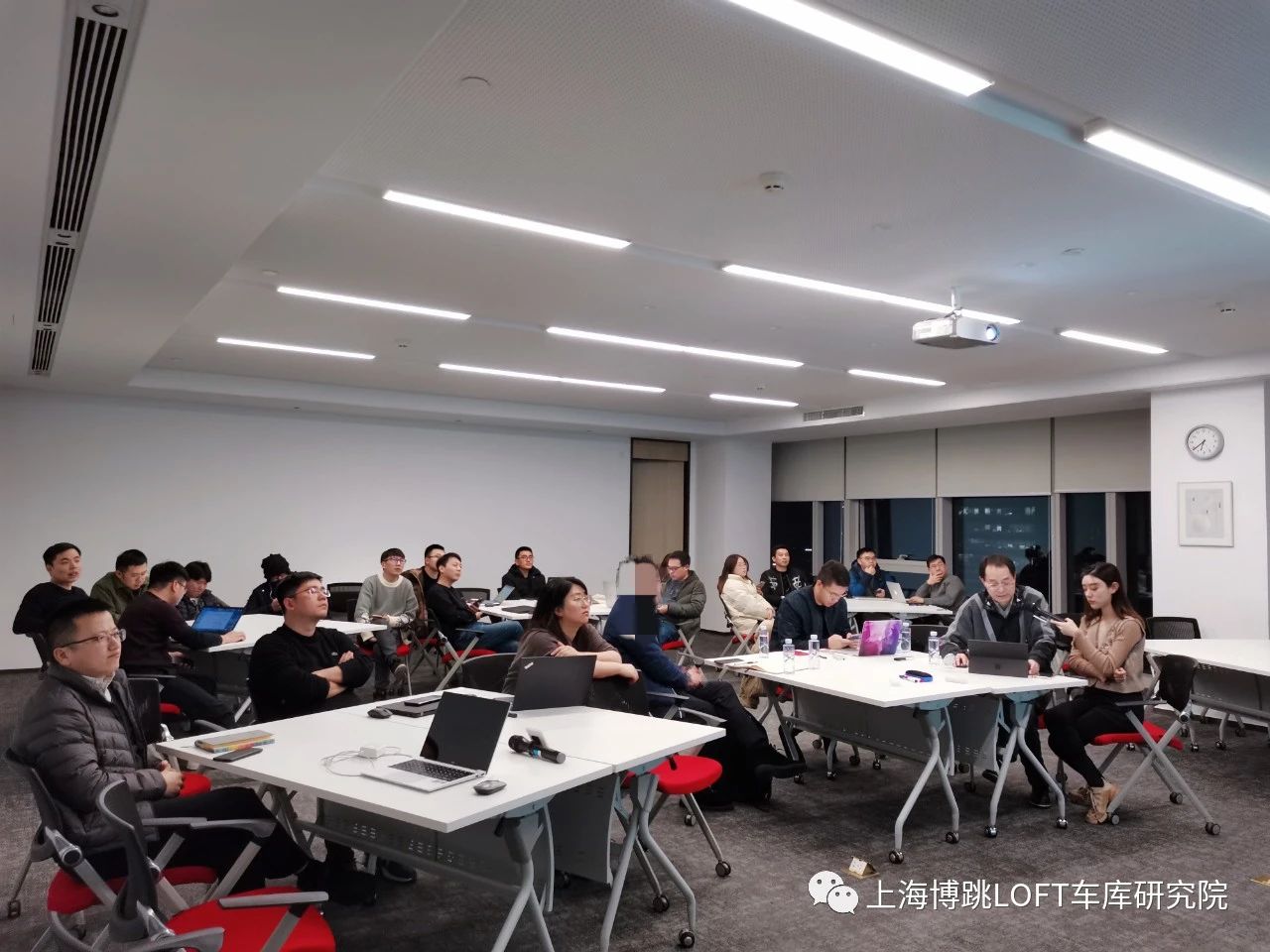 西藏杭州LOFT车库专题会